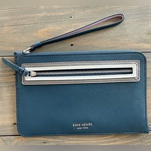 NWT Kate Spade Medium 1-zip Wristlet Reiley Shadow Anchor petrol blue. Card slot